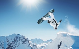 竞彩网官方网址|NBA休赛期震撼性设想，湖人勇士篮网三方交易，库明加加盟洛城助詹姆斯冲冠，篮网集资产重启重建