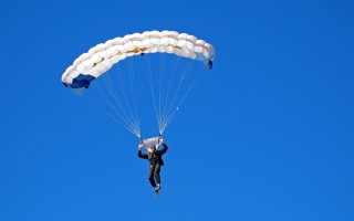 竞彩网官方网址-暖心！球迷赛后为樊振东提前庆祝29岁生日