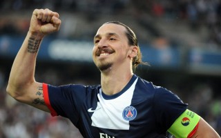 竞彩网入口-关键时刻习惯性崩盘引深思，杜兰特直言领先阶段更需持续进攻